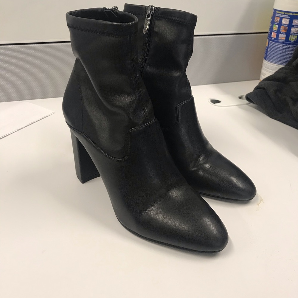 Women’s size 10 Franco Sarto black boots
